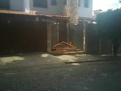 Casa com 4 quartos em Santa Branca