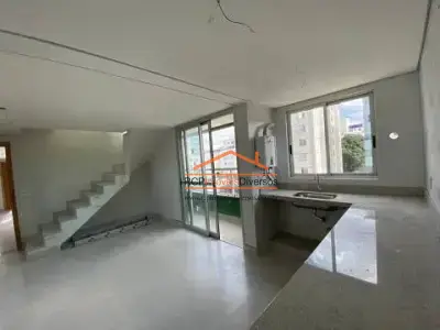 Cobertura com 2 quartos em Sagrada Família