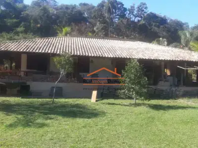 Sítio com 4 quartos em Jardim Alvorada (Justinópolis)