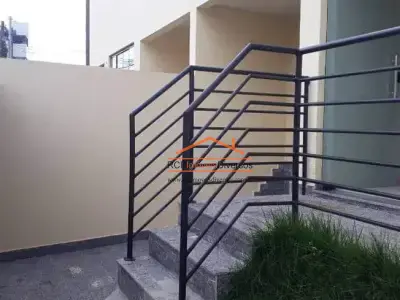 Casa Geminada com 3 quartos em Paquetá
