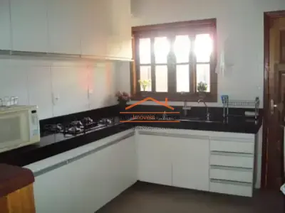 Apartamento com 4 quartos em Vale do Sereno