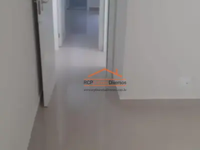 Casa Geminada com 2 quartos em Jardim Guanabara