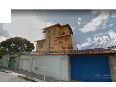 Casa com 4 quartos em Santa Efigênia