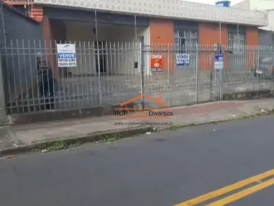 Casa com 3 quartos em Cachoeirinha