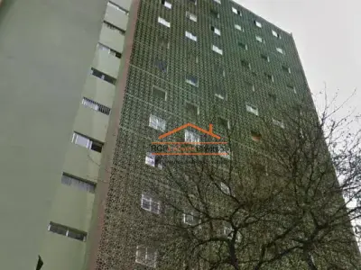 Apartamento com 3 quartos em Centro