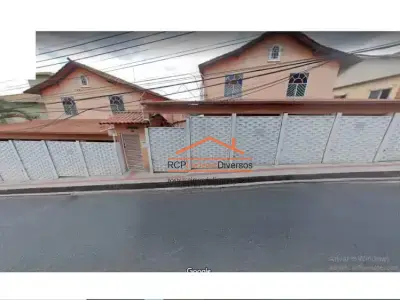 Casa Geminada com 2 quartos em Santa Mônica