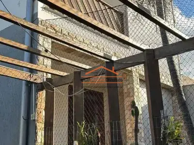 Casa com 4 quartos em Renascença