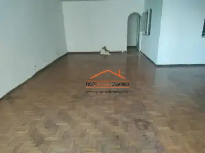 Apartamento com 4 quartos em Centro