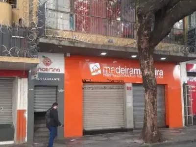 Prédio com 0 quartos em Centro