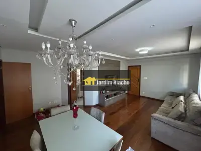 Apartamento com 4 quartos em Jardim Riacho das Pedras