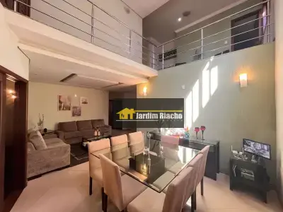 Casa com 4 quartos em Jardim Riacho das Pedras