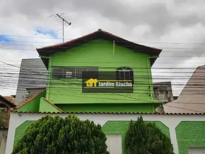 Casa com 2 quartos em Itaipu (Barreiro)