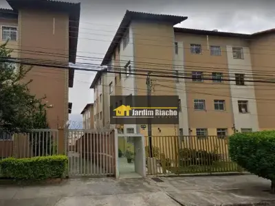 Apartamento com 3 quartos em Jardim Riacho das Pedras