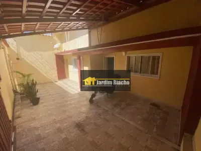 Casa com 10 quartos em Eldorado