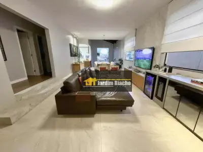 Casa com 3 quartos em Jardim Riacho das Pedras