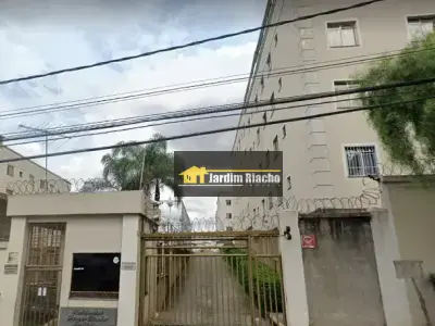 Apartamento com 2 quartos em Jardim Riacho das Pedras