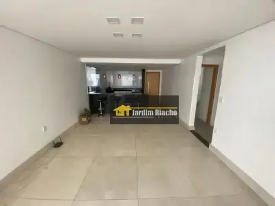 Área Privativa com 3 quartos em Jardim Riacho das Pedras