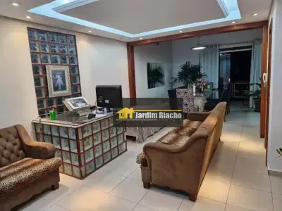 Casa com 3 quartos em Jardim Riacho das Pedras