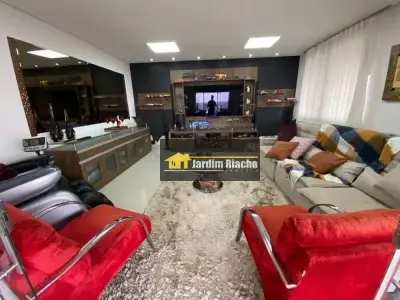 Cobertura com 3 quartos em Jardim Riacho das Pedras