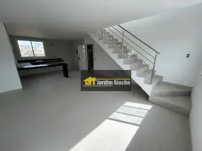 Cobertura com 3 quartos em Jardim Riacho das Pedras