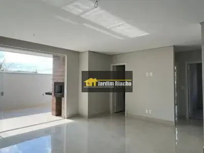Área Privativa com 3 quartos em Jardim Riacho das Pedras