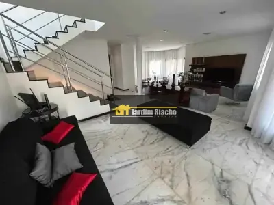 Casa com 4 quartos em Jardim Riacho das Pedras