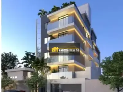 Cobertura com 3 quartos em Jardim Riacho das Pedras