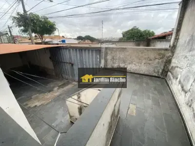 Casa com 3 quartos em Industrial