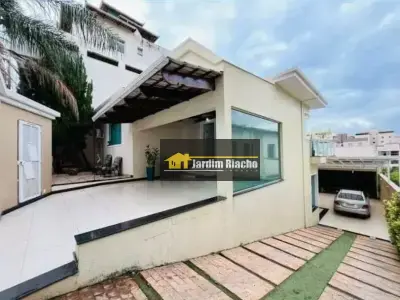 Casa com 4 quartos em Jardim Riacho das Pedras