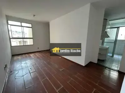 Apartamento com 3 quartos em Jardim Riacho das Pedras