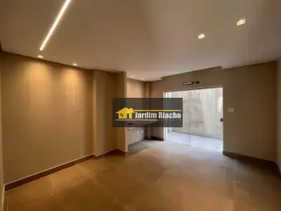 Sala / Conjunto com 0 quartos em Jardim Riacho das Pedras
