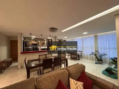 Apartamento com 3 quartos em Jardim Riacho das Pedras