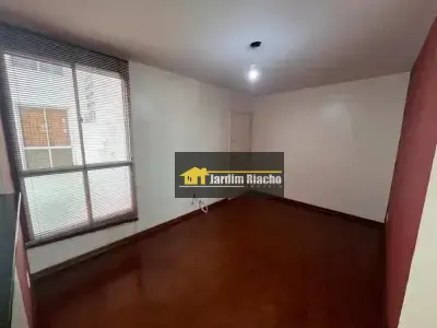 Apartamento com 2 quartos em Santa Maria
