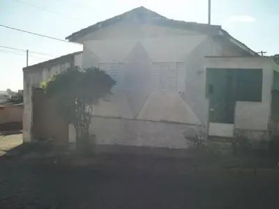 Casa com 3 quartos em Alto do Cruzeiro, Candeias - 120m²