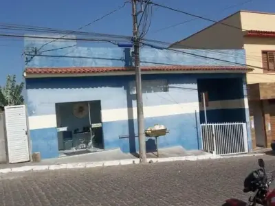 Prédio com 0 quartos em Alto do Cruzeiro, Candeias - 240m²
