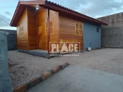 Casa com 3 quartos em Jardim Dos Lagos