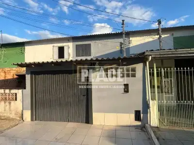 Sobrado com 2 quartos em Santa Rita