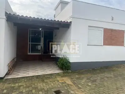 Casa de Condomínio com 2 quartos em Colina