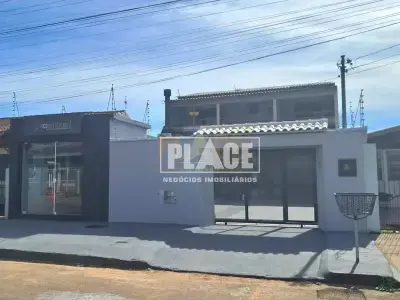 Sobrado com 4 quartos em Jardim dos Lagos