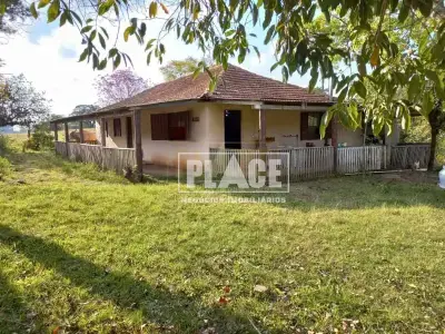 Casa com 5 quartos em Centro