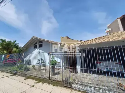 Casa com 3 quartos em Centro