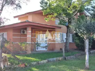 Casa com 3 quartos em Ermo