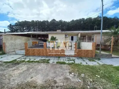 Casa com 2 quartos em Passo Fundo