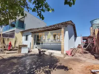 Casa com 2 quartos em Jardim dos Lagos