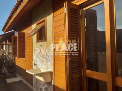 Casa com 2 quartos em Sans Souci