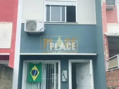 Sobrado com 2 quartos em Centro Novo