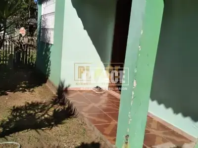 Casa com 2 quartos em Pedras Brancas