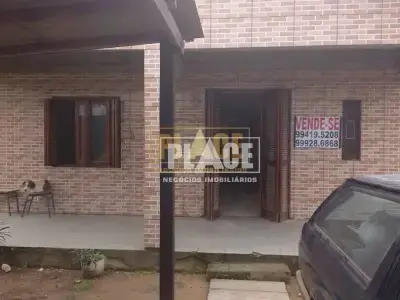 Casa com 4 quartos em Pedras Brancas