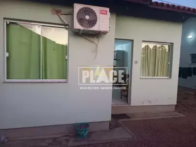 Casa de Condomínio com 2 quartos em Pedras Brancas