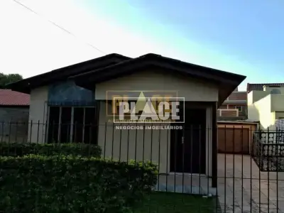 Casa com 3 quartos em Centro